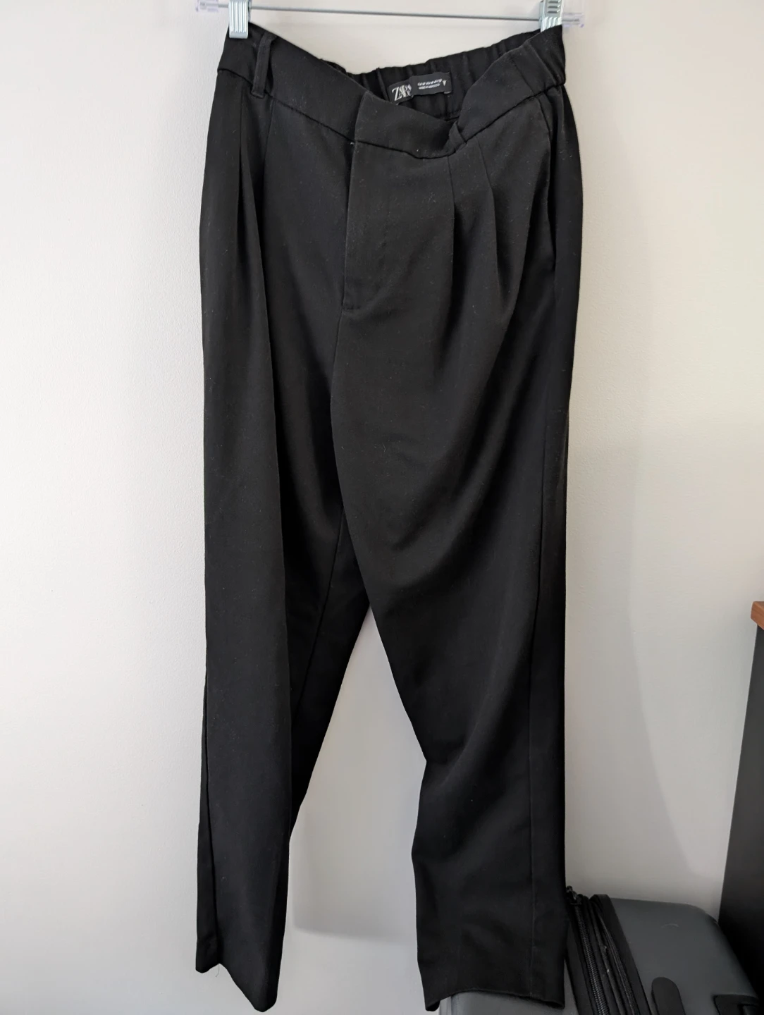 Zara black trousers work office pleated elastic waistband pants