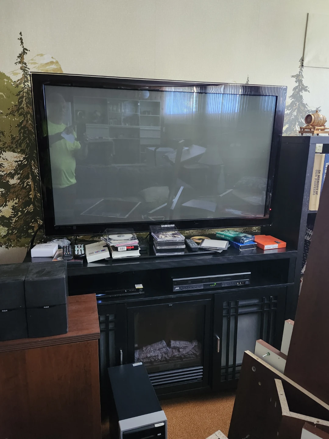 Samsung Flat Screen TV