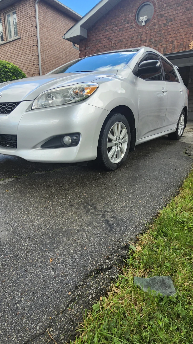 2010 Silver Toyota Matrix 4 door Wagon - photo 2