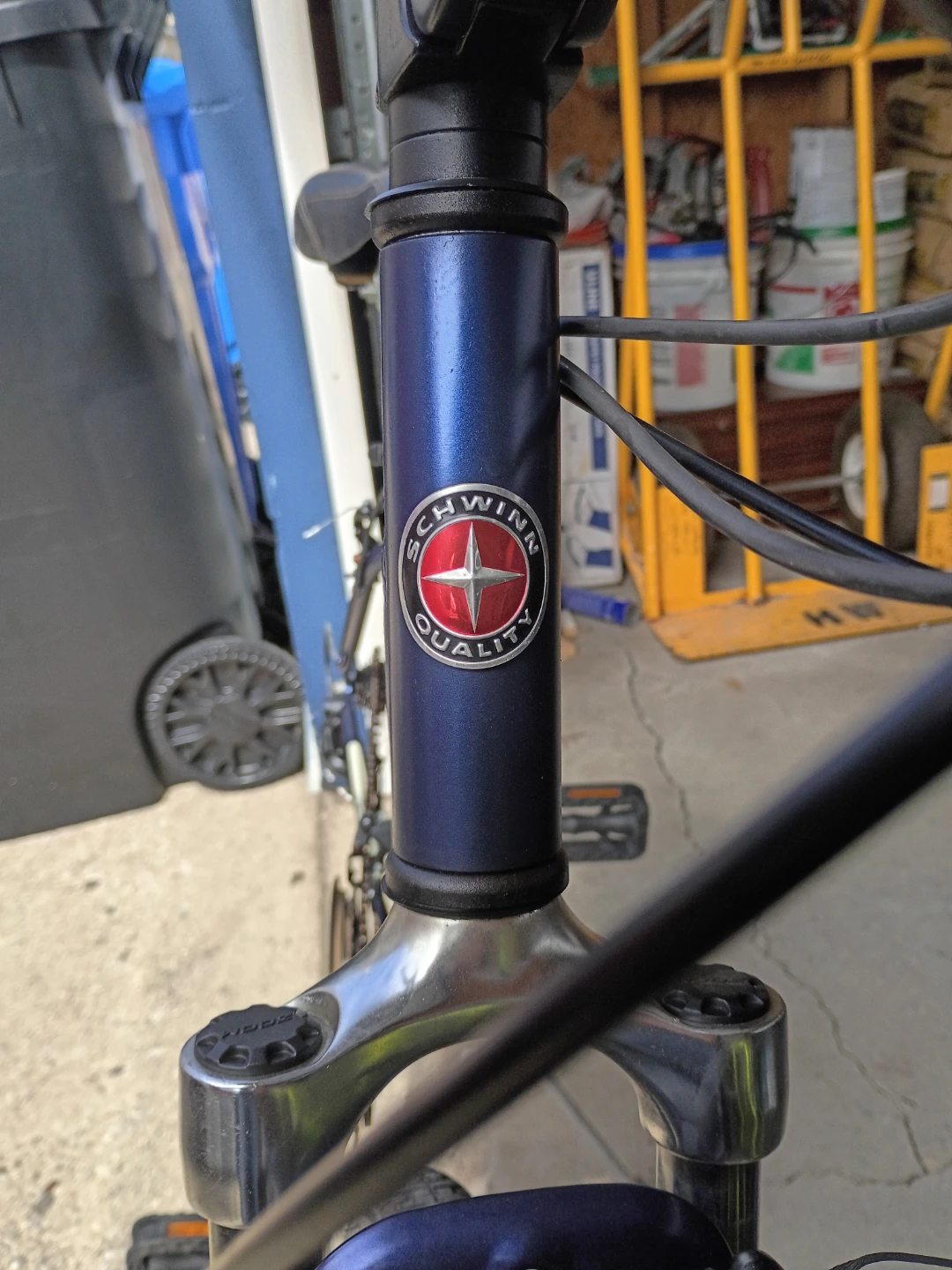 Schwinn Trailway Hybrid Bike - photo 3