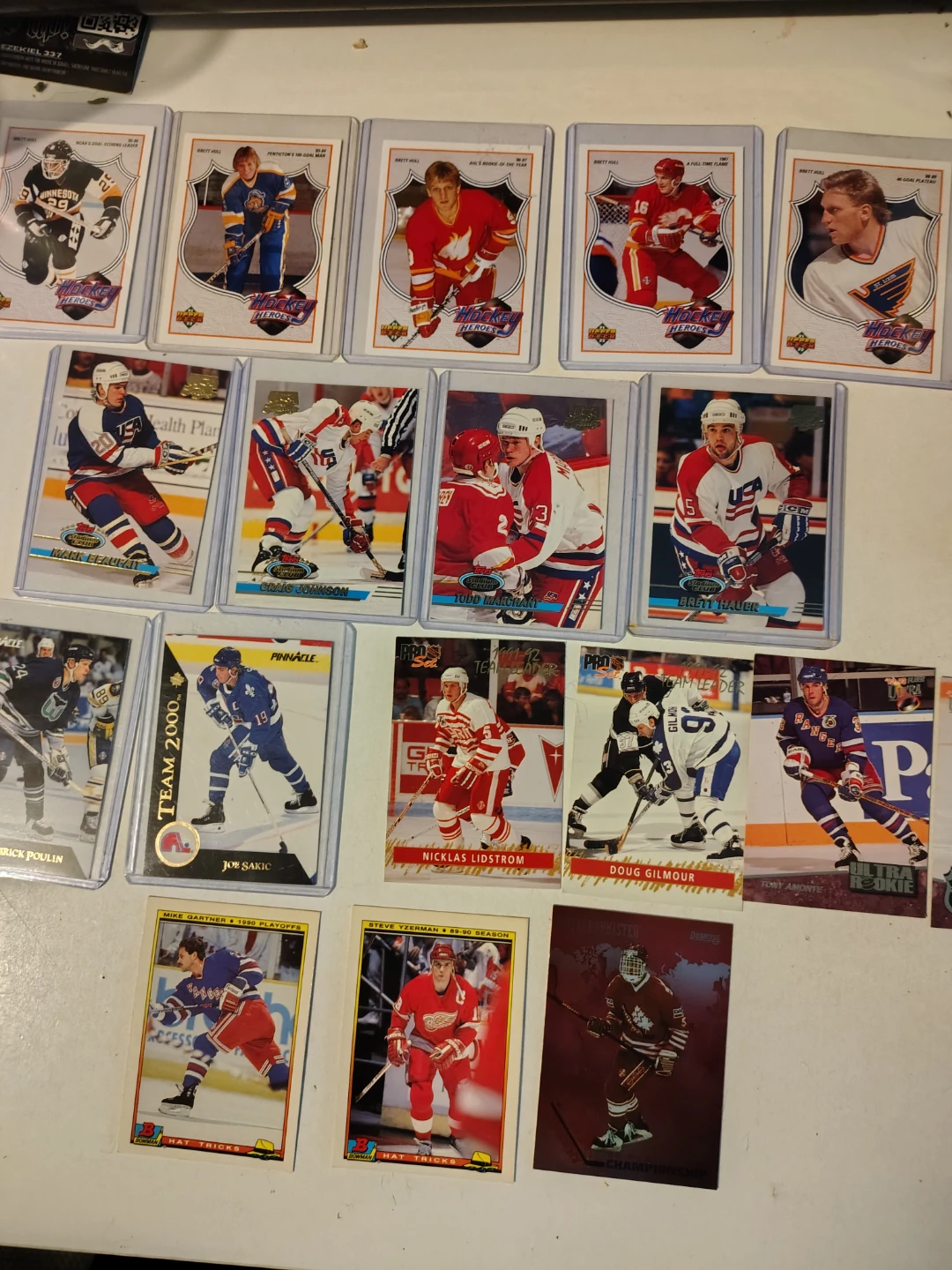 Lot of 20 Vintage numbered  Hockey Cards - photo 4