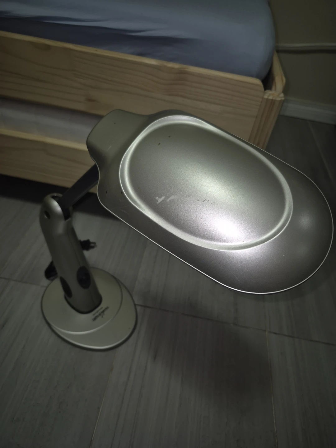 Adjustable Desk Lamp with Fluorescent Bulb - photo 3