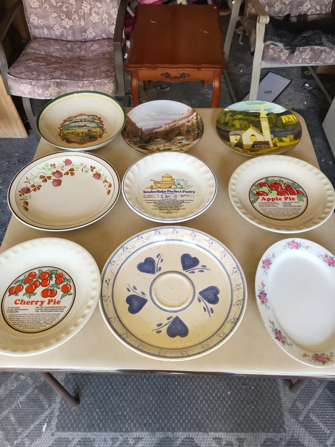 Assorted Home Goods and Accessories Bundle - photo 4