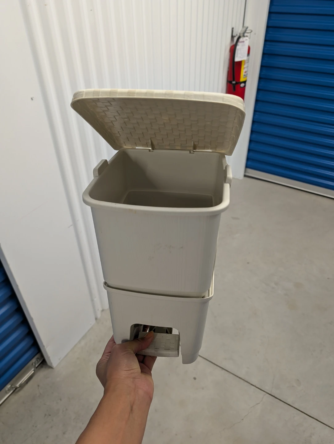 Mini Pedal Waste Bin - photo 3