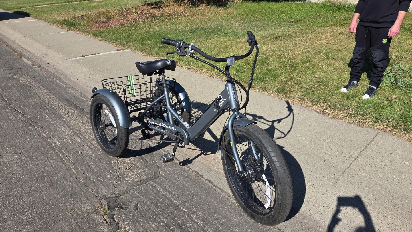 Hyper E-Ride electric cargo tricycle