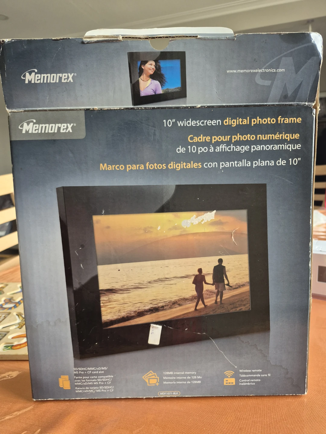 Memorex 10-inch Widescreen Digital Photo Frame - photo 5