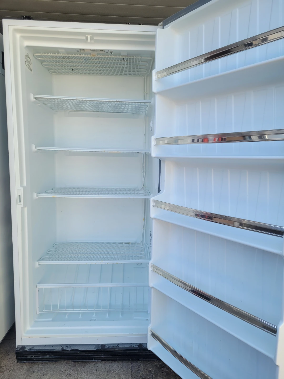 Large Beautiful Viking Upright Freezer - photo 3