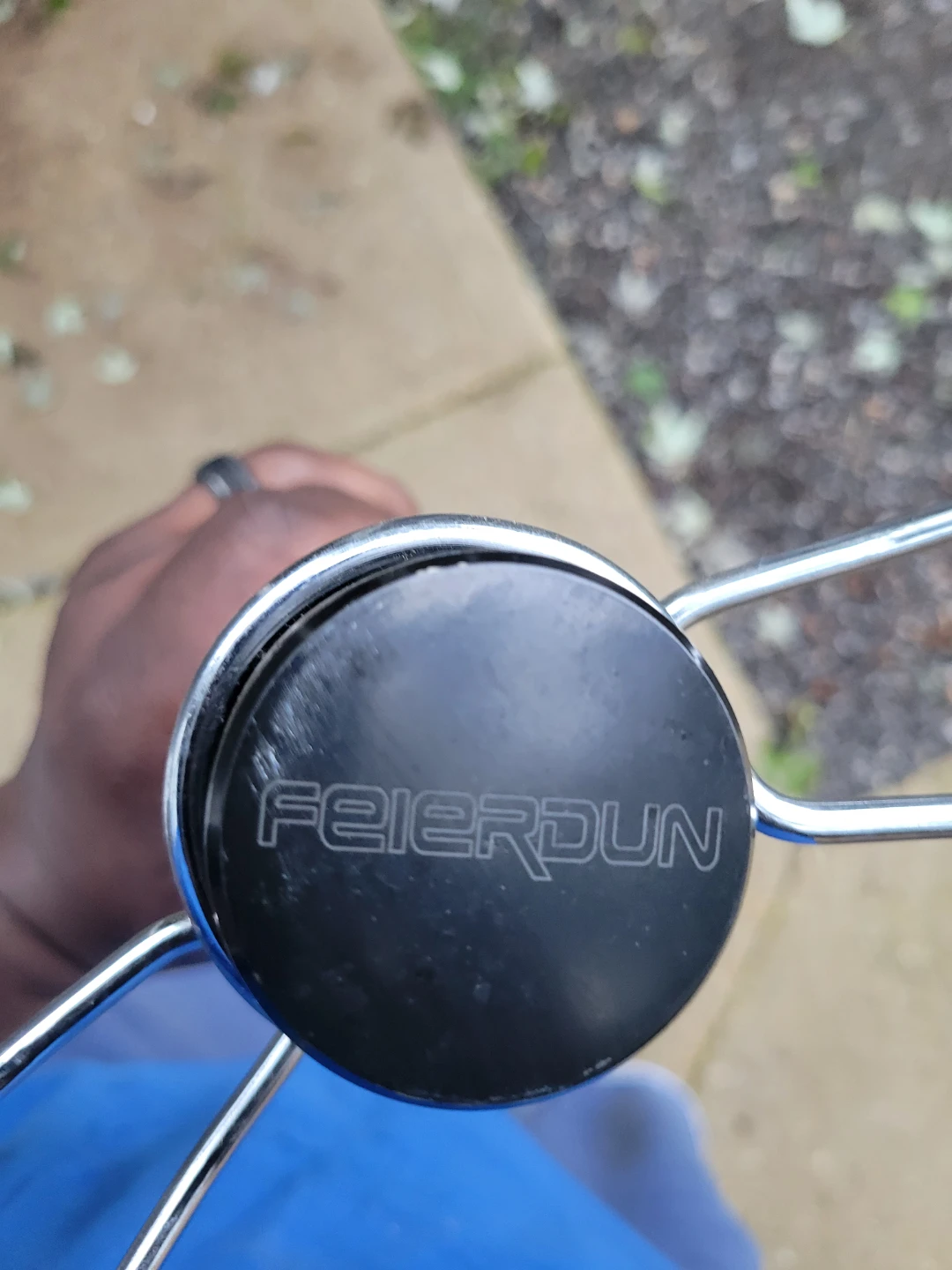 OLYMPIC EZ-CURL BAR WITH SQUEEZE CLIPS - photo 2