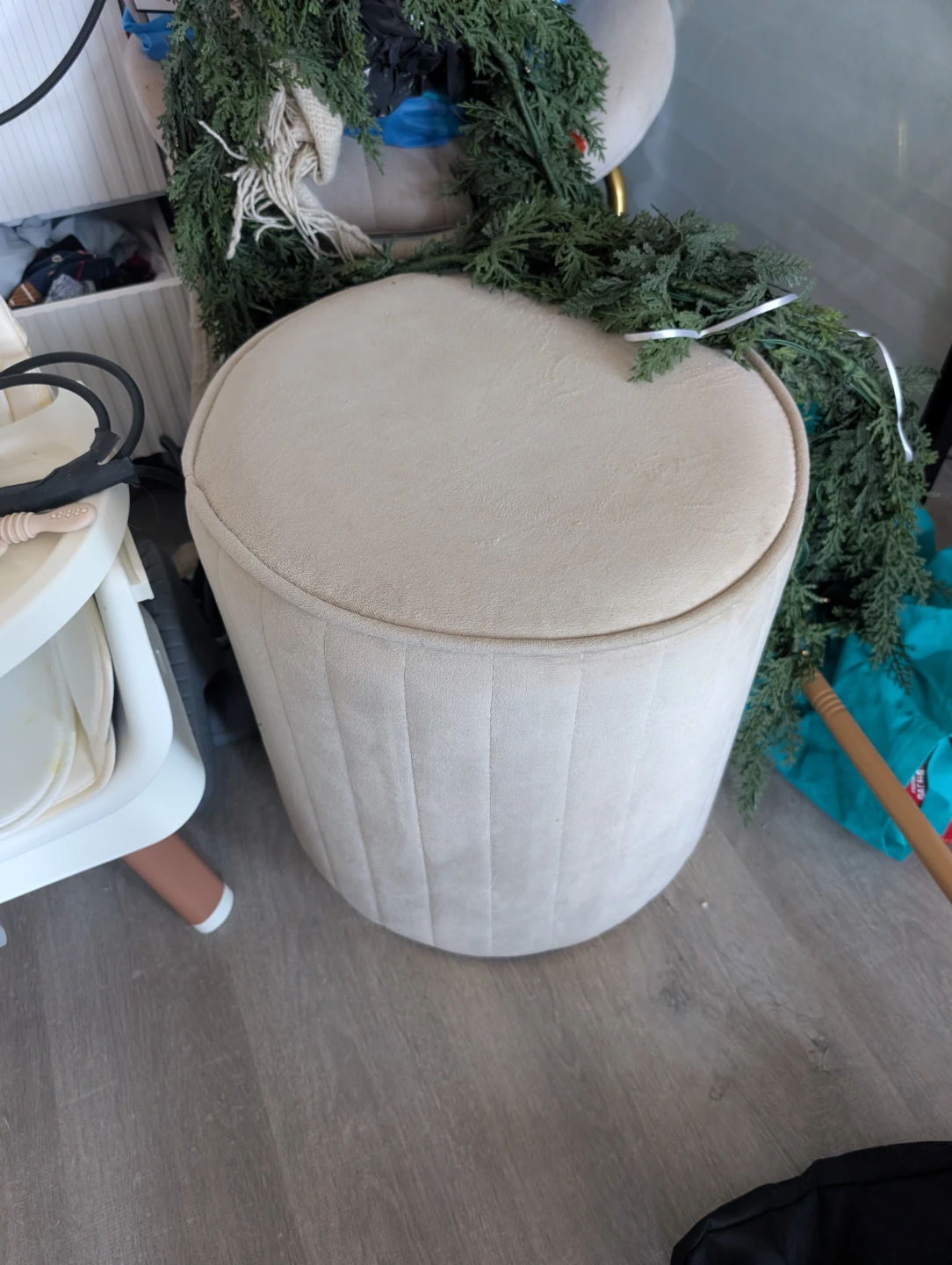 Beige Velvet Round Ottoman with Gold Base - photo 2