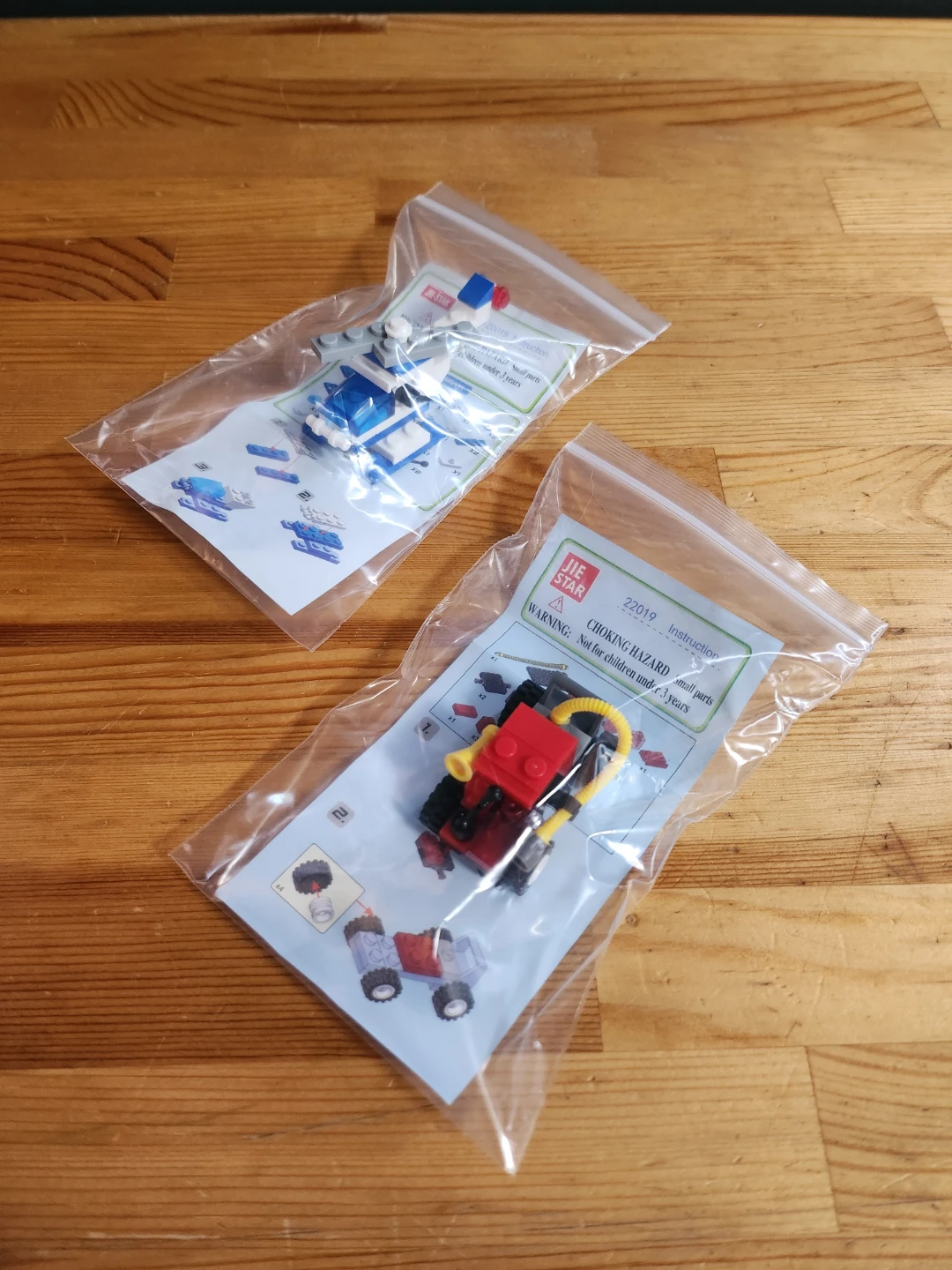 Jie Star Mini Fire Truck and Police Helicopter Mini Brick Set - photo 5