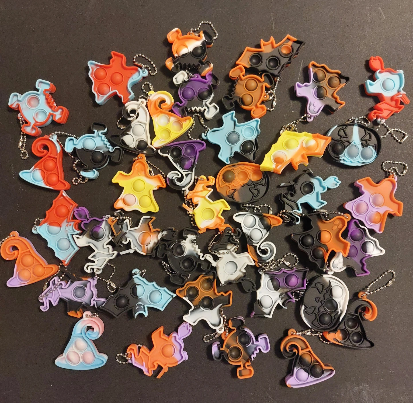 40 pcs Halloween Mini Pop Toy + 14 pcs Squishes - photo 2