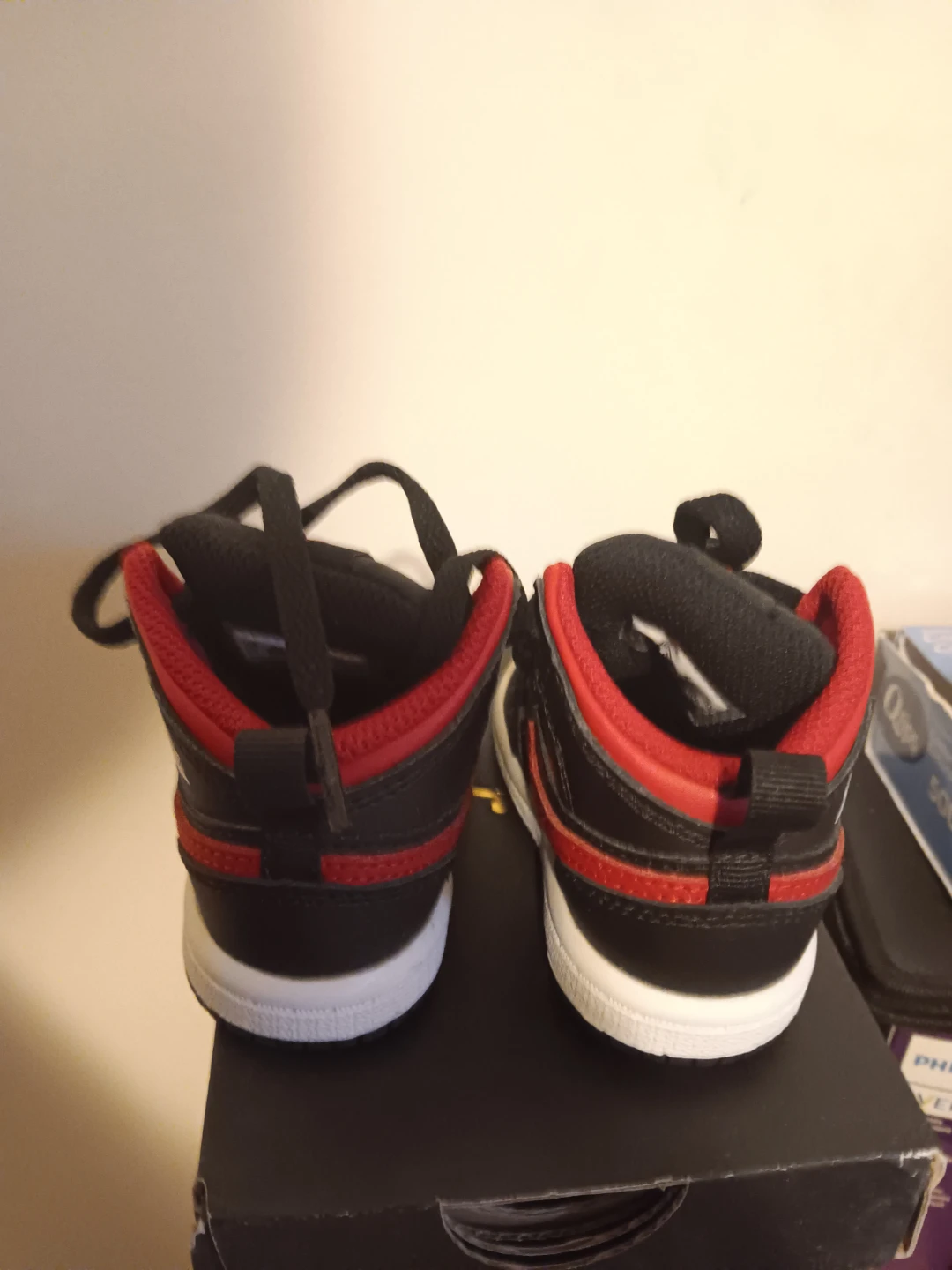 4C New Jordan 1 Mid (TD) - photo 3