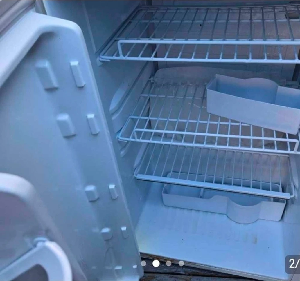 Danby Designer Mini Fridge/Freezer - photo 2