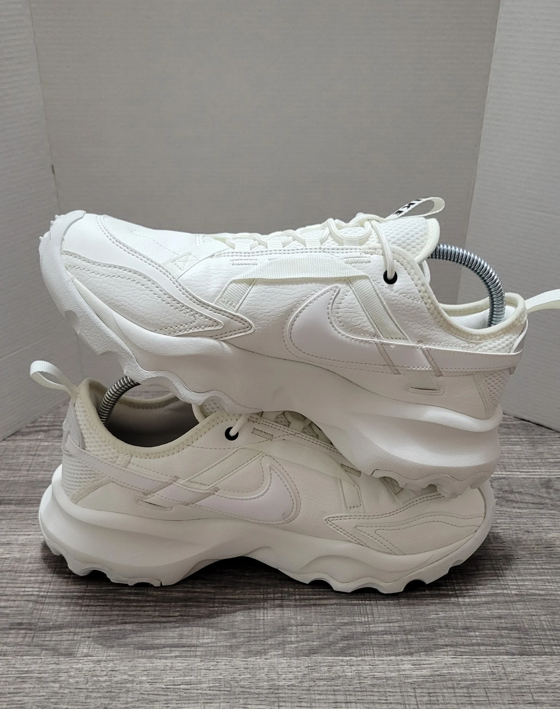 Nike TC 7900 Sneakers White Size 10.5 women - photo 2