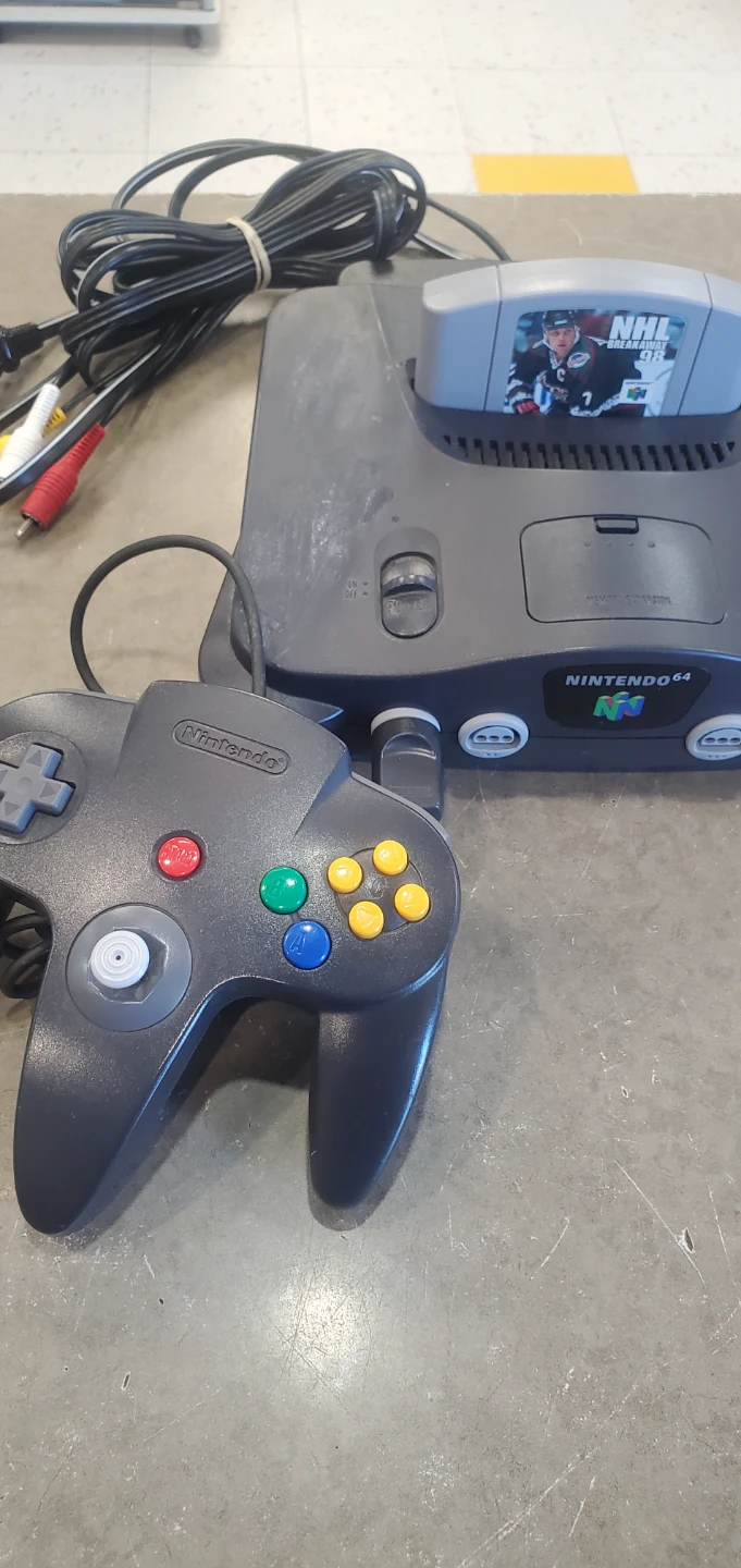 Nintendo 64 Console with Controller and NHL Breakaway 98