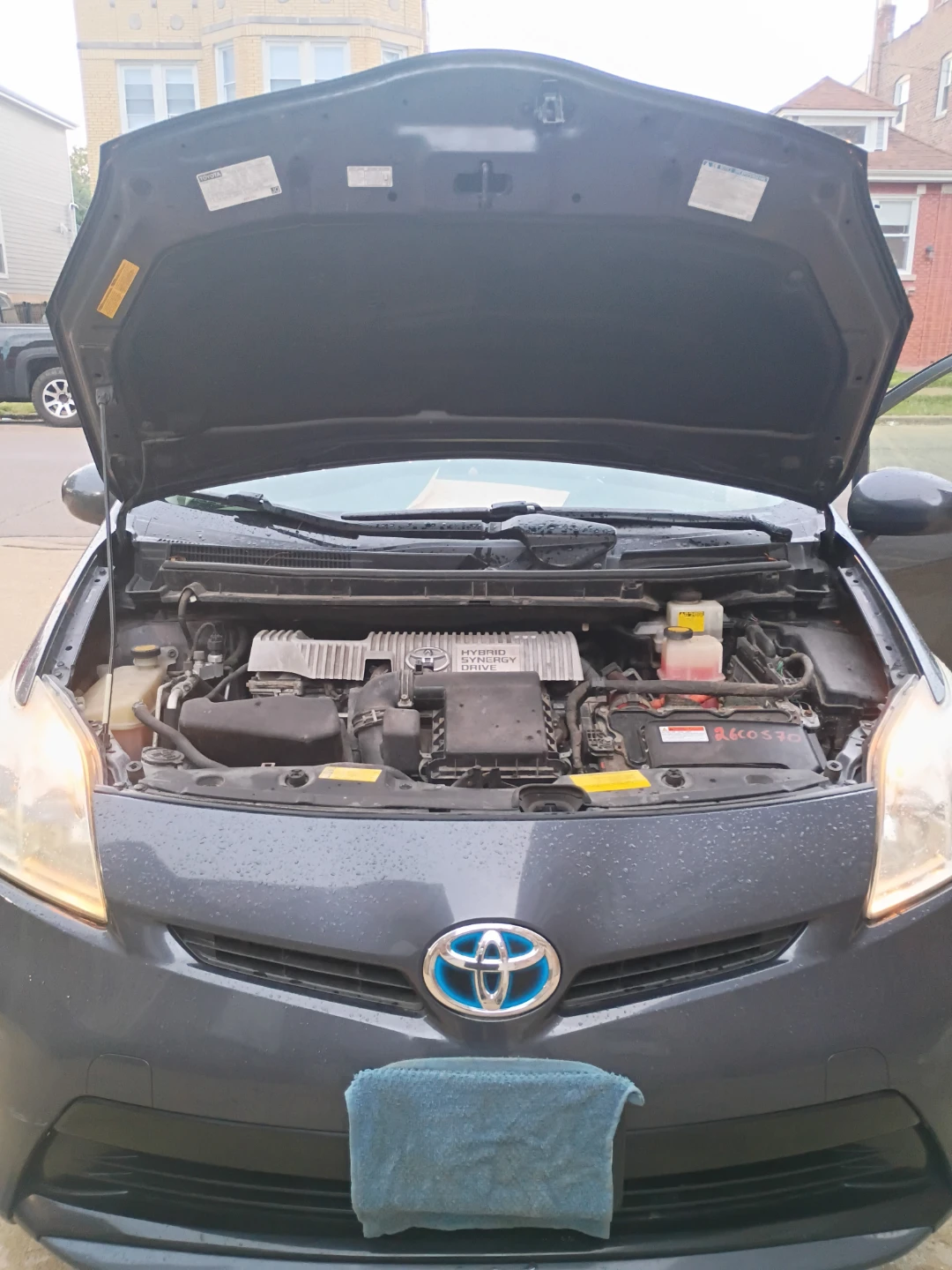 2012 Toyota Prius Hybrid - photo 2