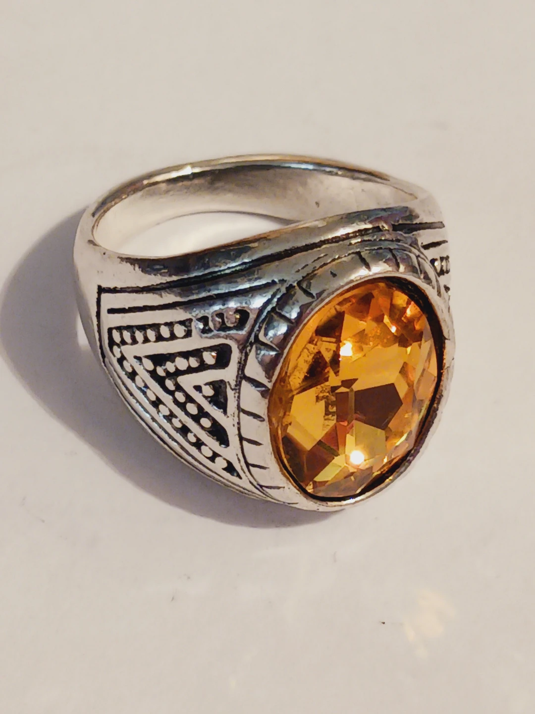 Gorgeous ring with yellow stone. Size 9. - photo 2