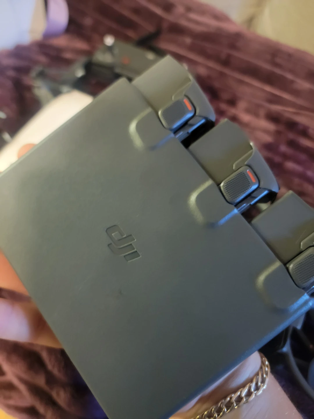 DJI Avata 2 Two-Way Charging Hub and 3 batteries - photo 3