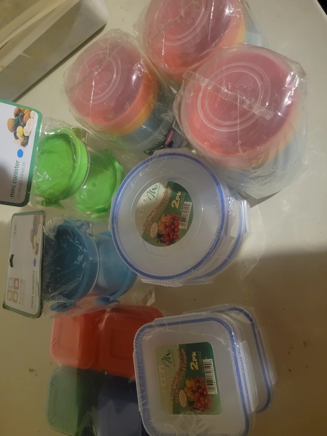 🏈 Assorted Lunch and Munch Food Storage Containers
