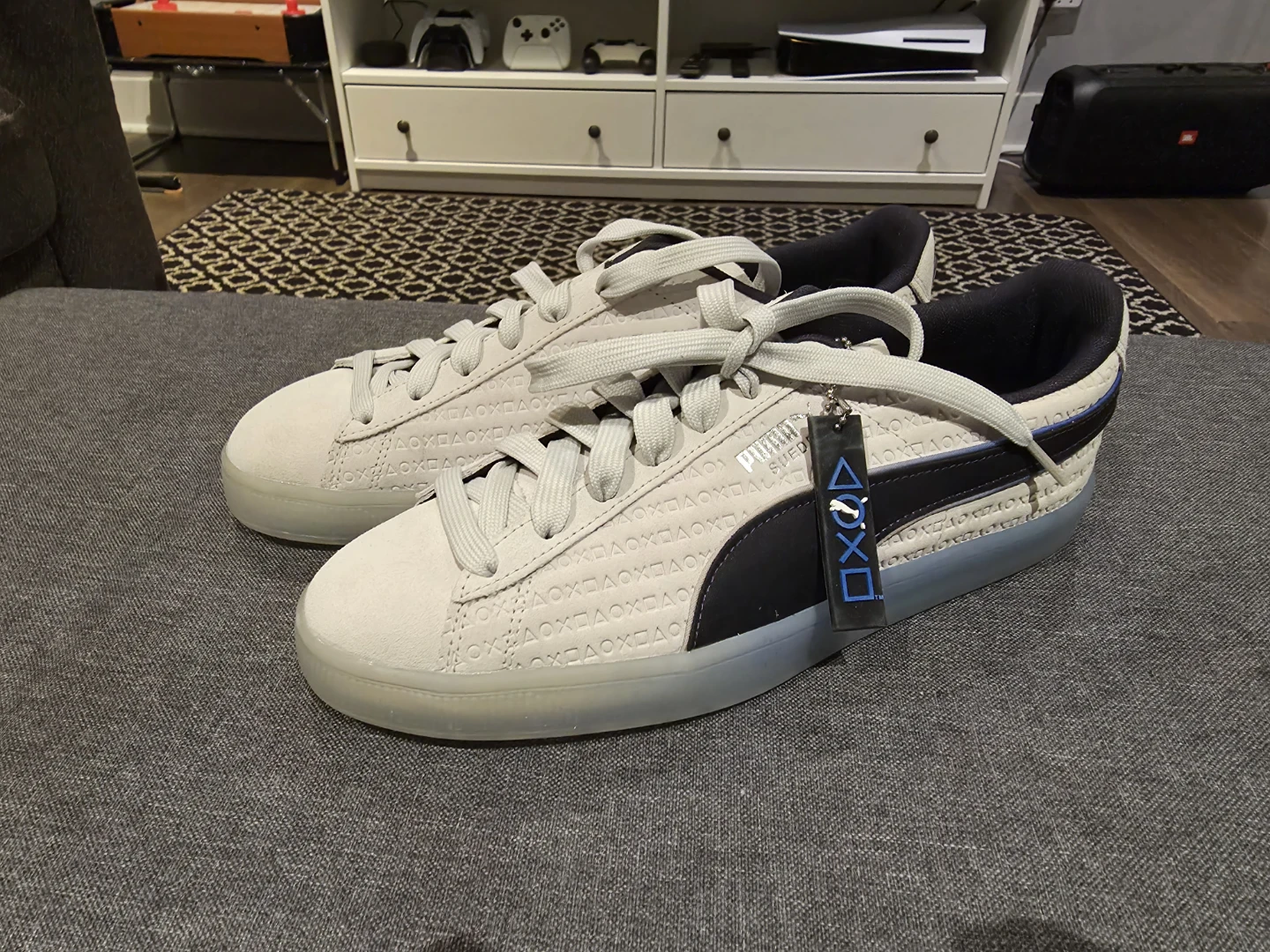Men's sneakers