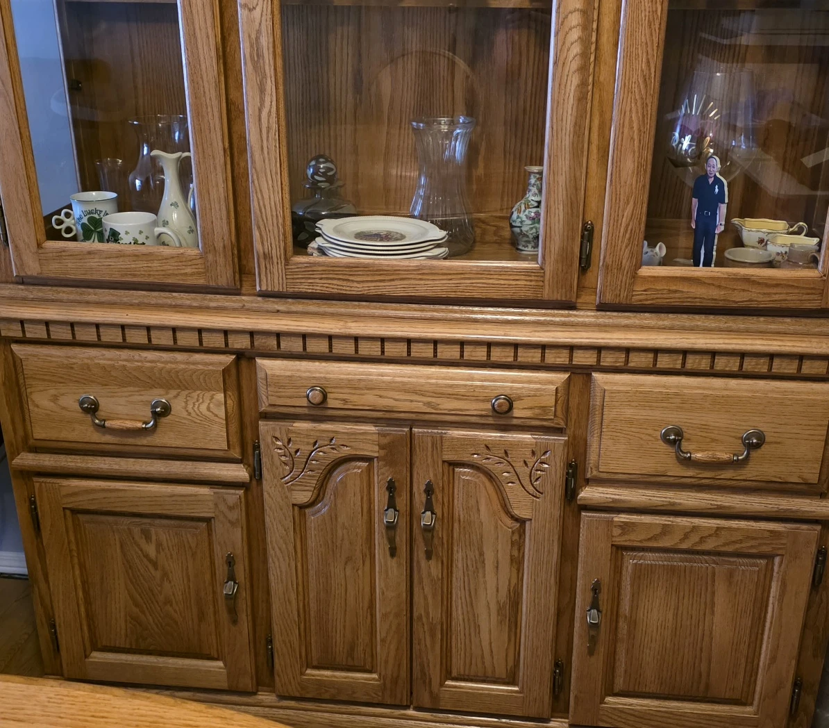 Lighted China Cabinet Solid Oak- Daveluyville - photo 3