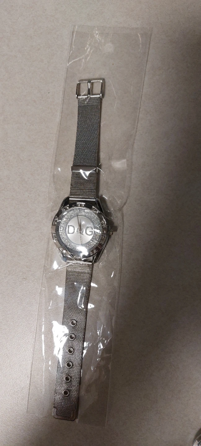 Silver-tone Quartz Analog Wristwatch