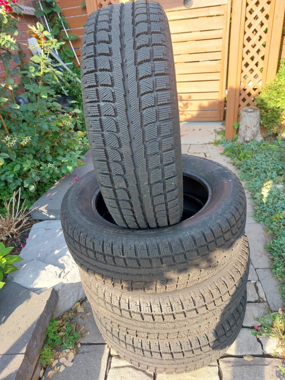 Set of 4 Goodyear UltraGrip 20 Winter Tires 235/60R18 - photo 3