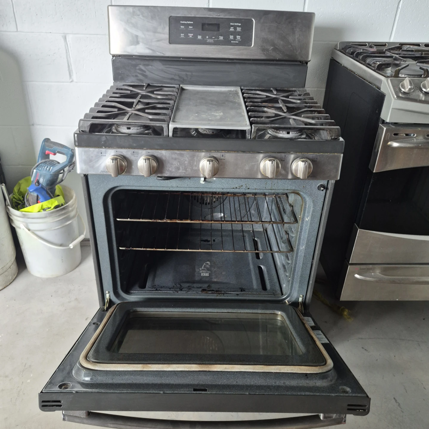 Stove, range propane - photo 4