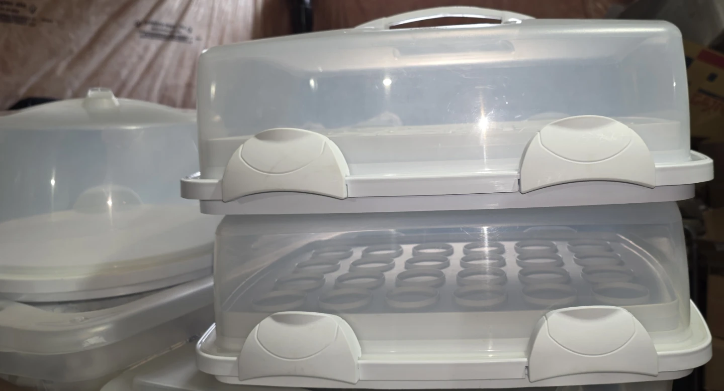Wilton Ultimate 3-in-1 Cupcake and Cake Caddies - photo 4
