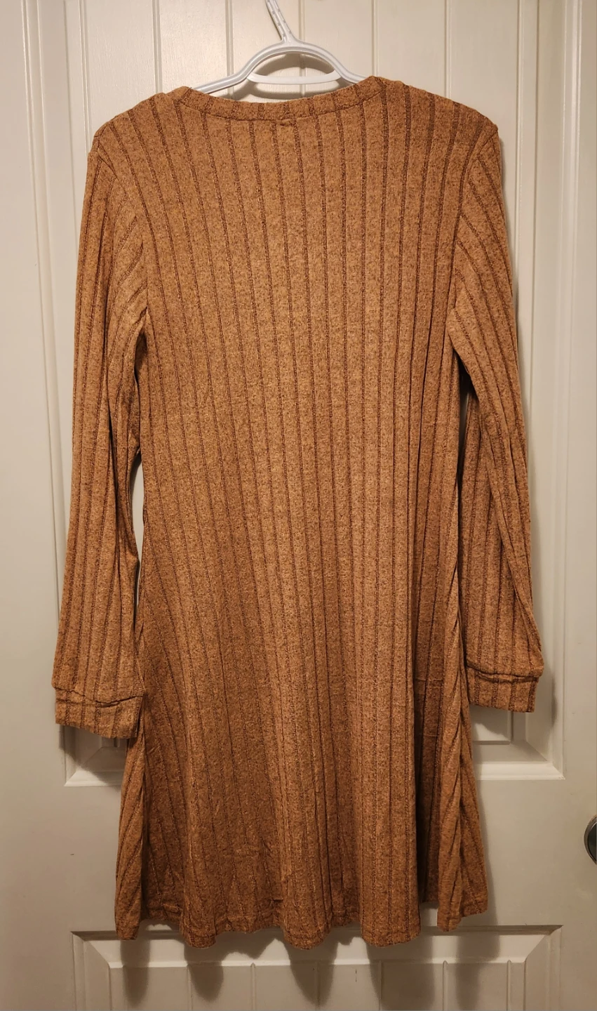 WNEEDU Long Sleeve V-Neck Dress - photo 2
