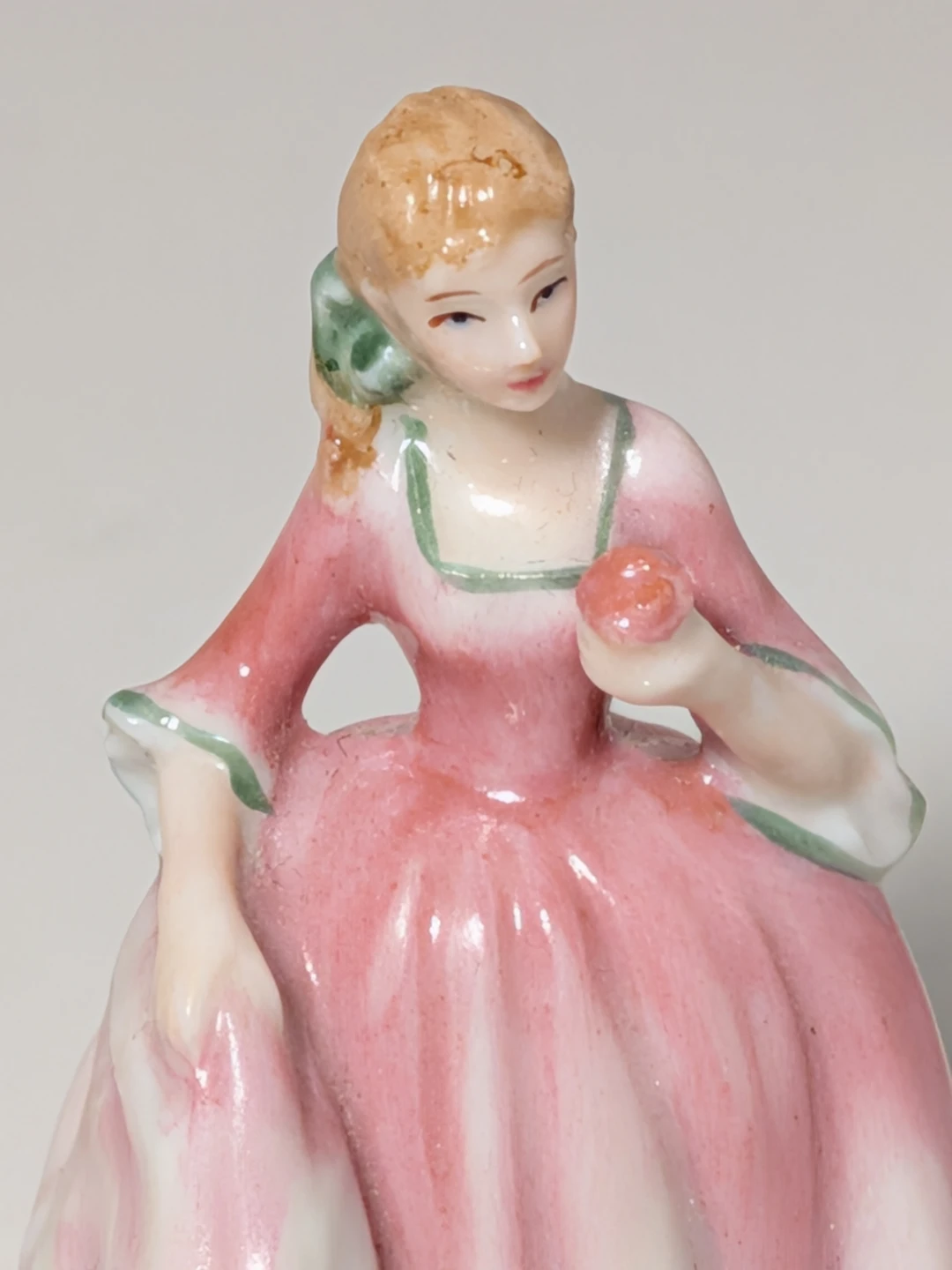 Royal Doulton Porcelain Lady Nicola - photo 4