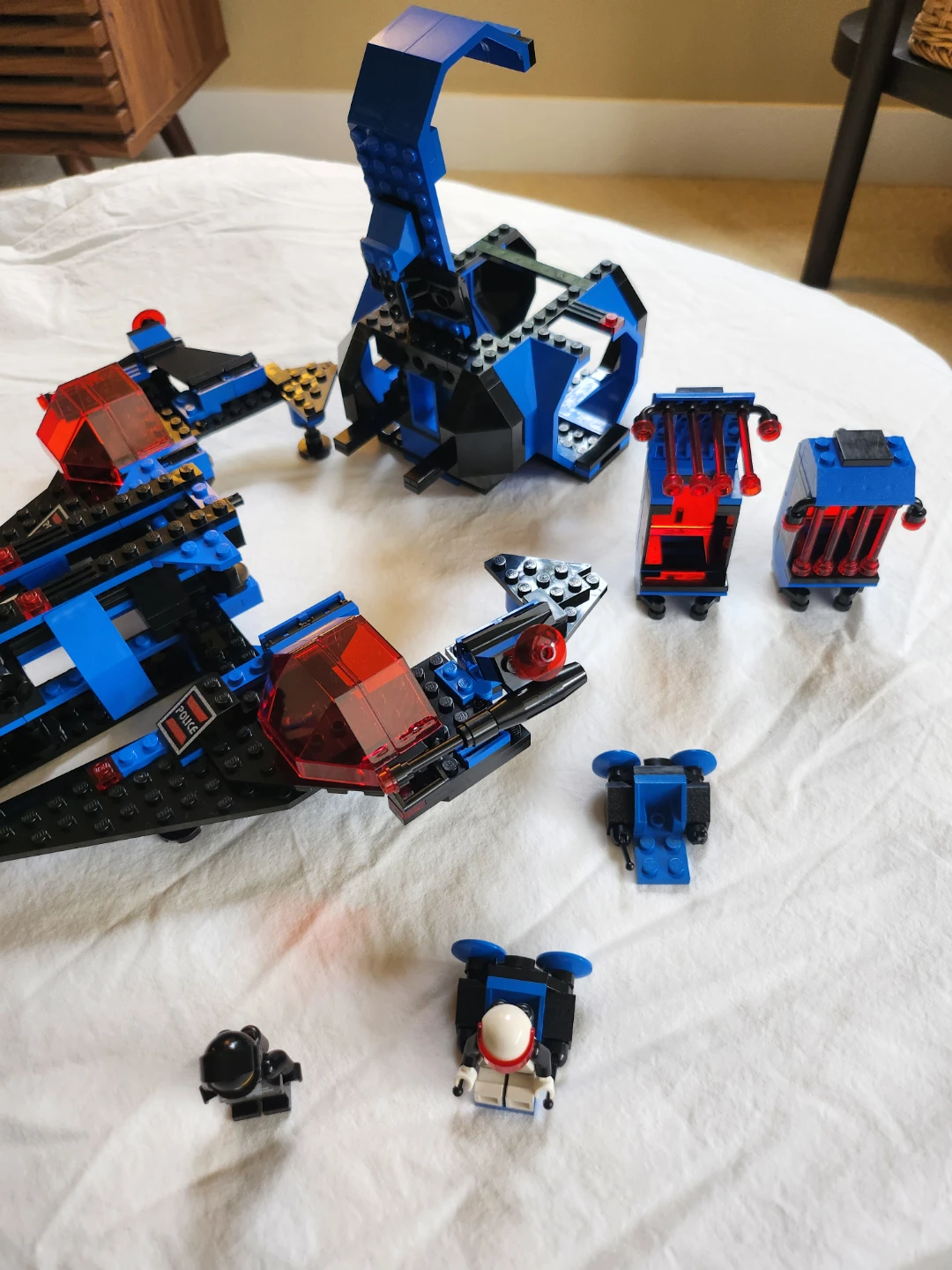 LEGO 6986 Space Police I Mission Commander - photo 2