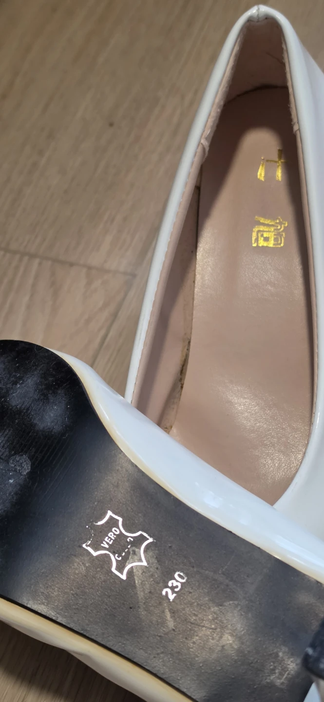 COSPLAY White Synthetic Kitten Heel Pumps - photo 4