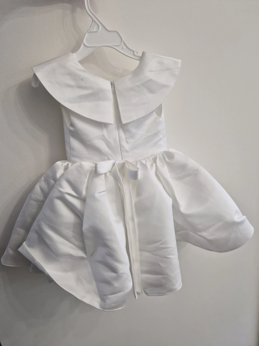 Baby white dress size 1yr old - photo 4
