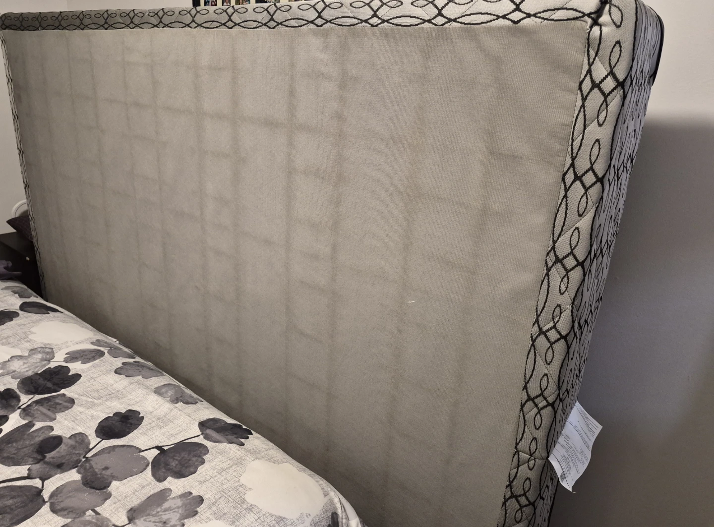 Queen mattress/box spring and metal frame set - photo 2