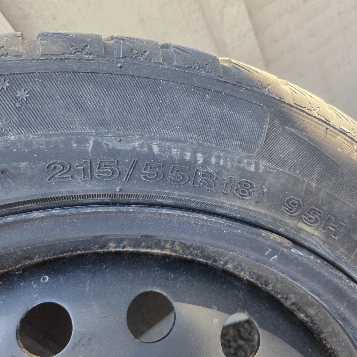 Altenzo 215/55 R18 winter tires with steel rims - photo 4