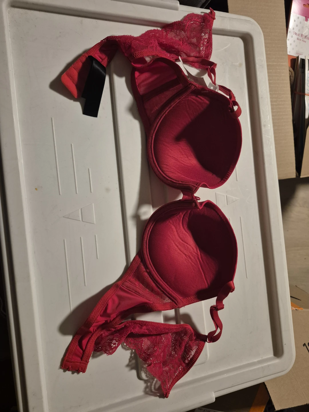 Red Lace Bra - photo 4