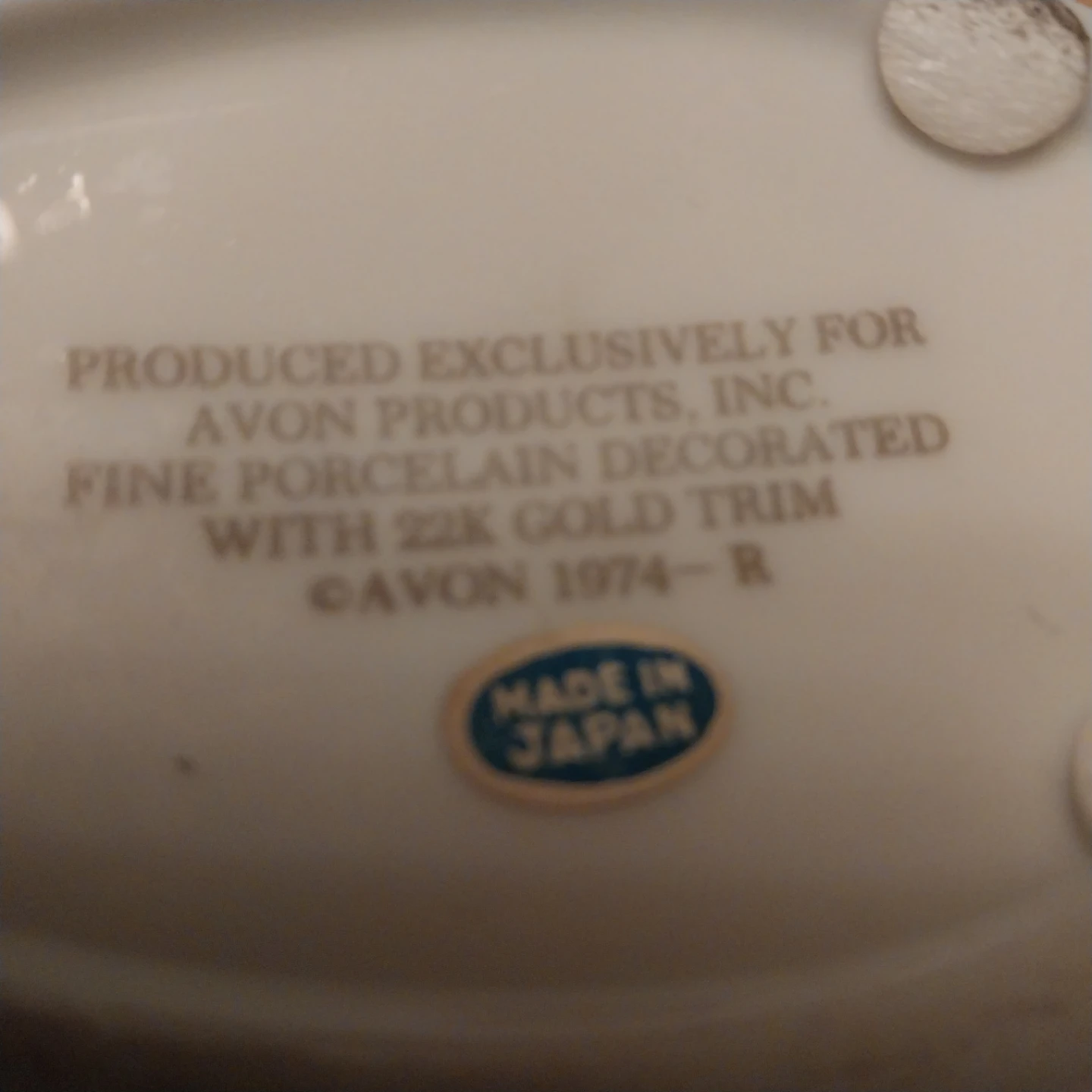 🏈Vintage 1974 Avon Porcelain Butterfly Egg Trinket Box🏈 - photo 3