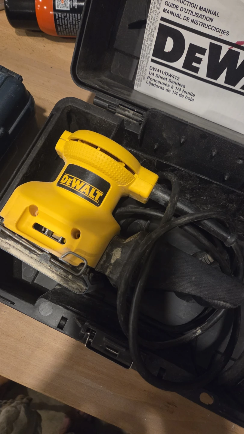 DeWalt DW411 1/4 Sheet Sander with Case - photo 3