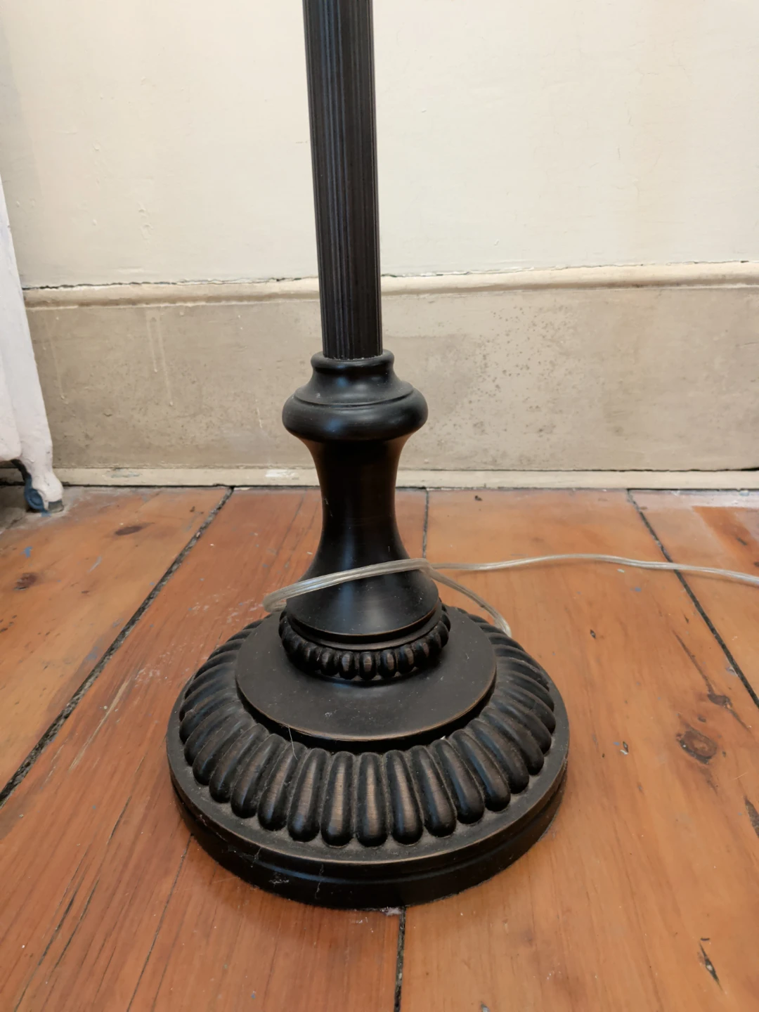 Hampton Bay Bronze Traditional Floor Lamp with Glass Tray Table - photo 5