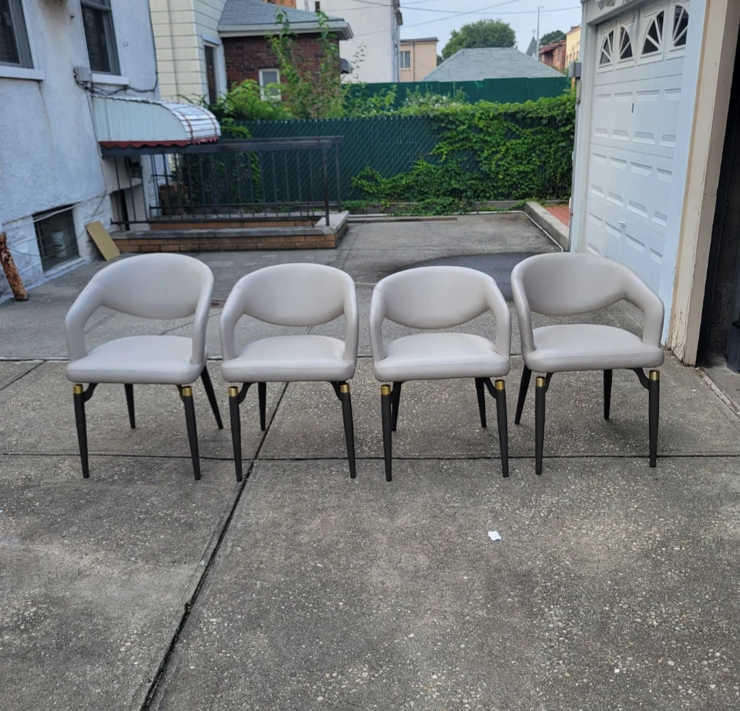 4 barrelback chairs