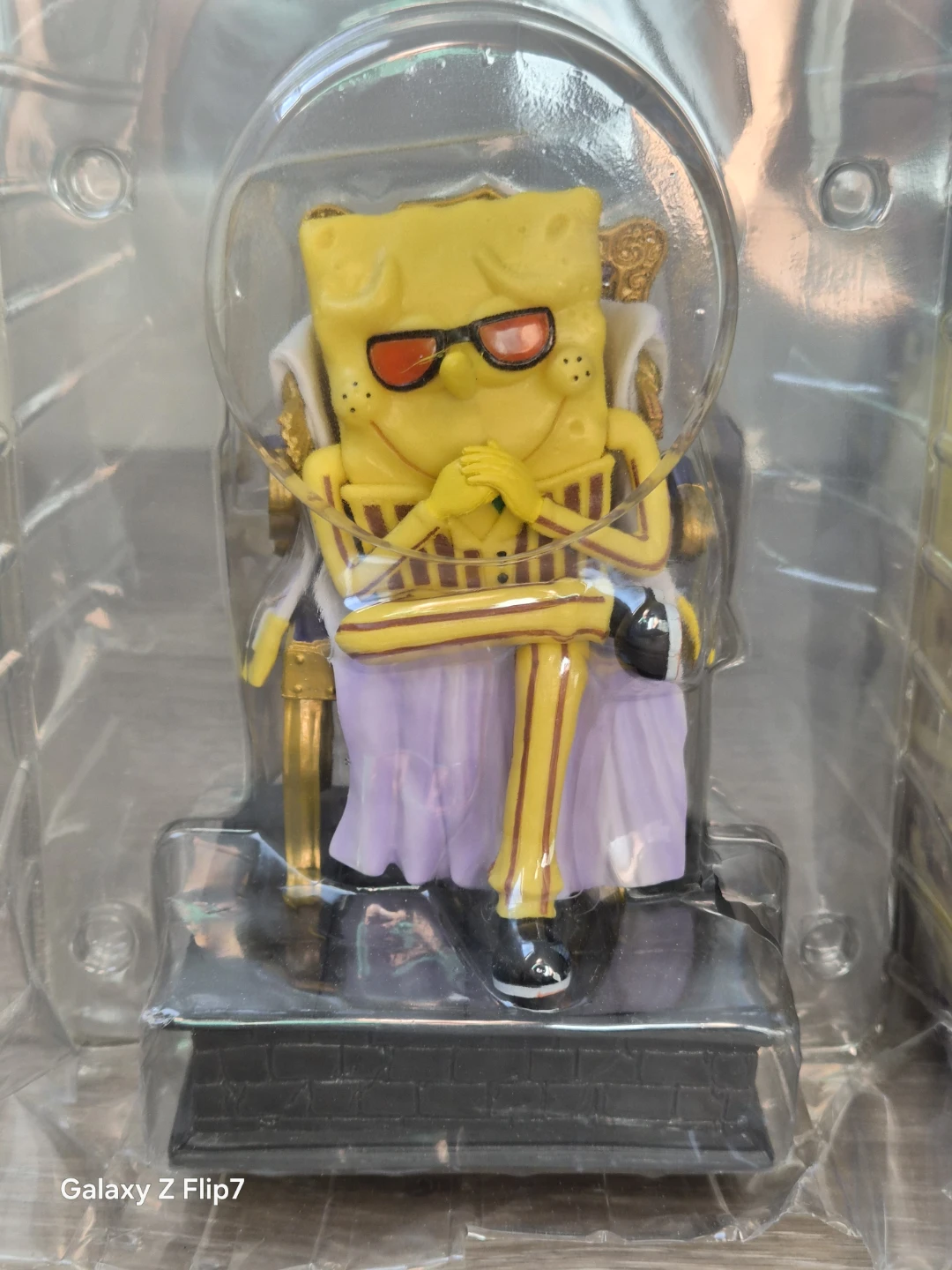 SpongeBob SquarePants x One Piece Admiral Figures - photo 4