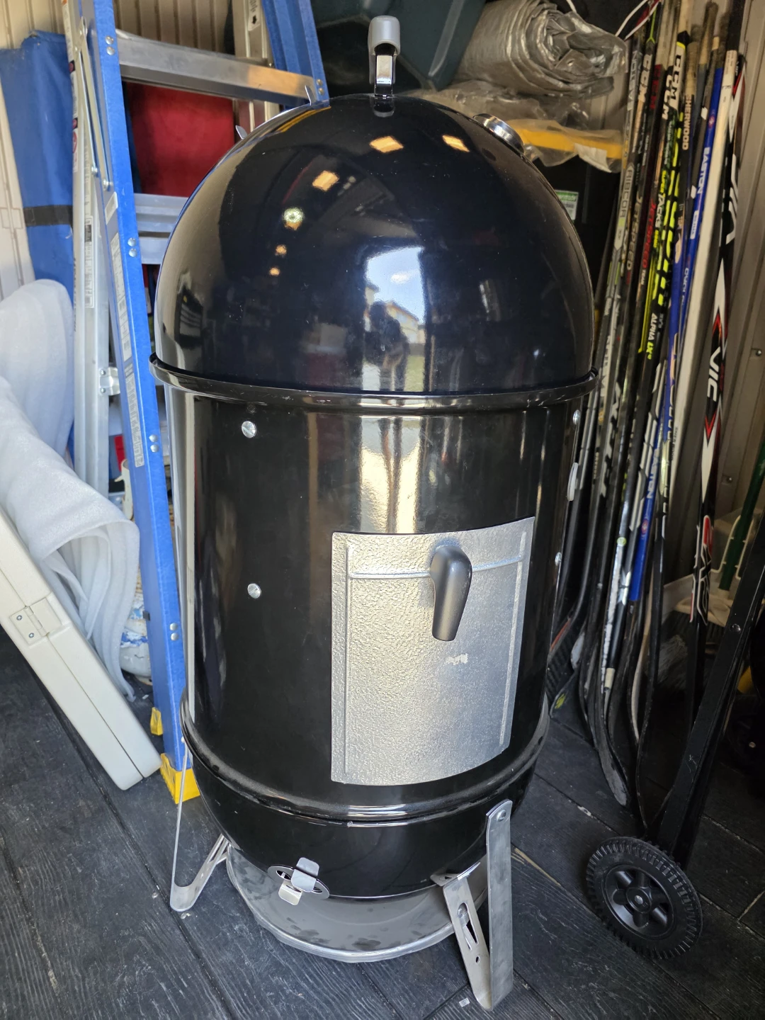 Weber Smokey Mountain 18.5" Vertical Charcoal Smoker