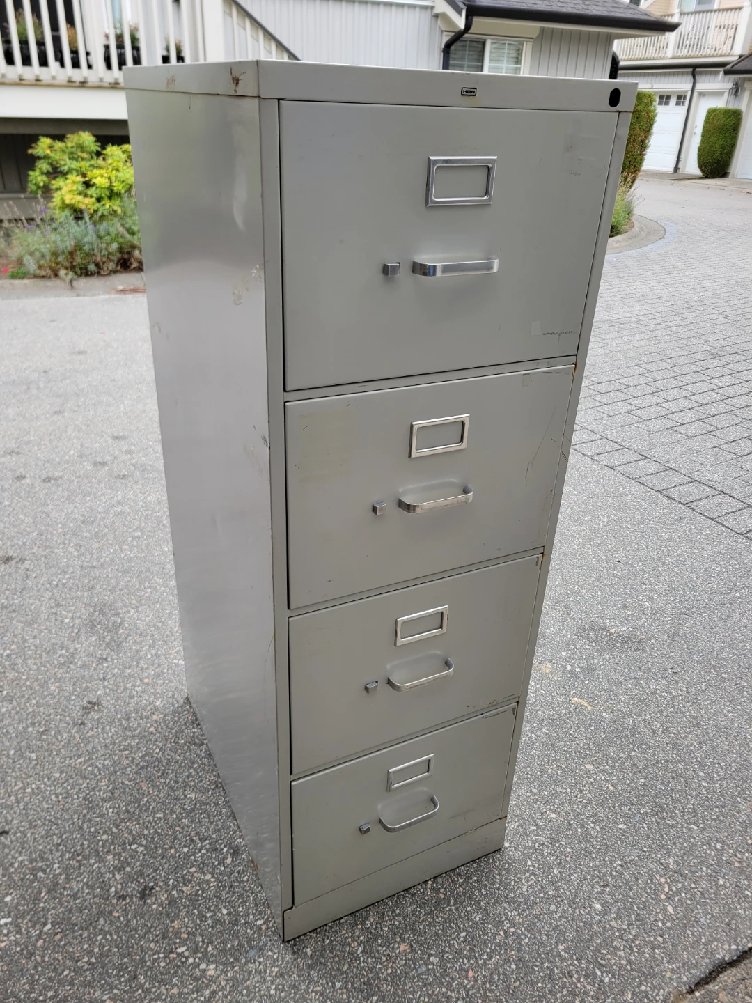 4-Drawer Metal Filing Cabinet For Sale. - photo 2