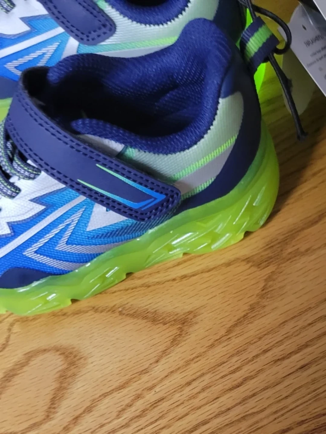 76FLASH Toddler Athletic Shoes Size 7 - photo 2