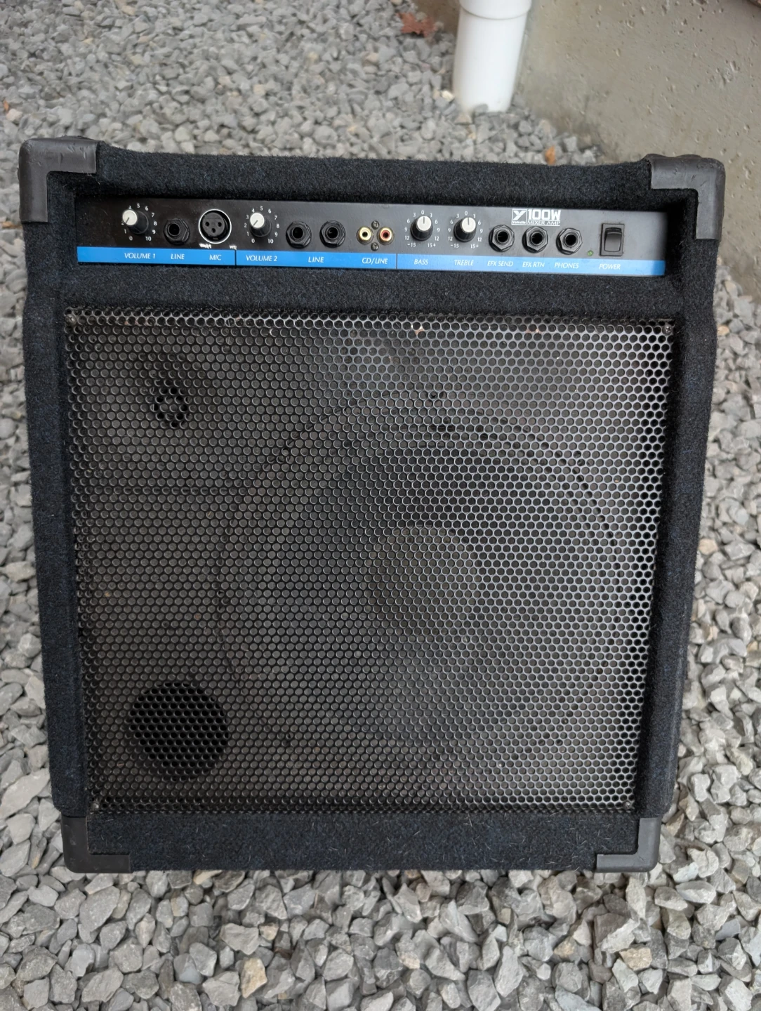 VGUC - Yorkville  Sounds 100W / 100KW Powered Wedge Monitor