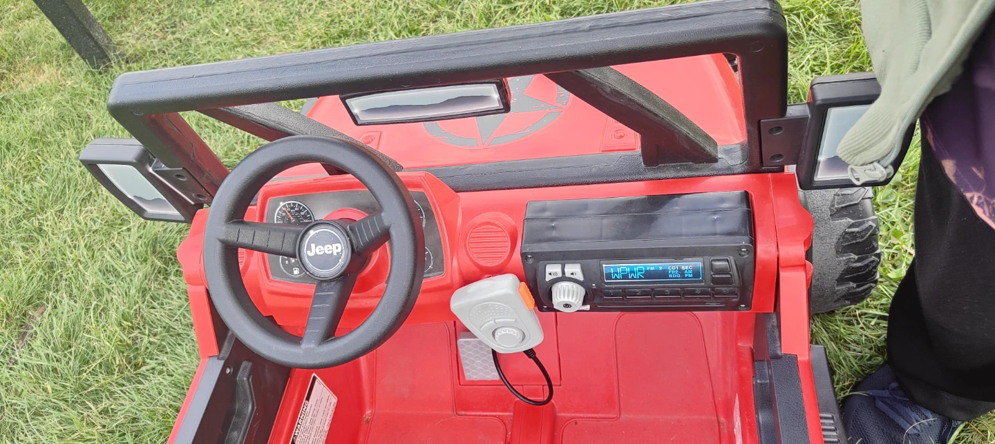 Kids ride on jeep - photo 3