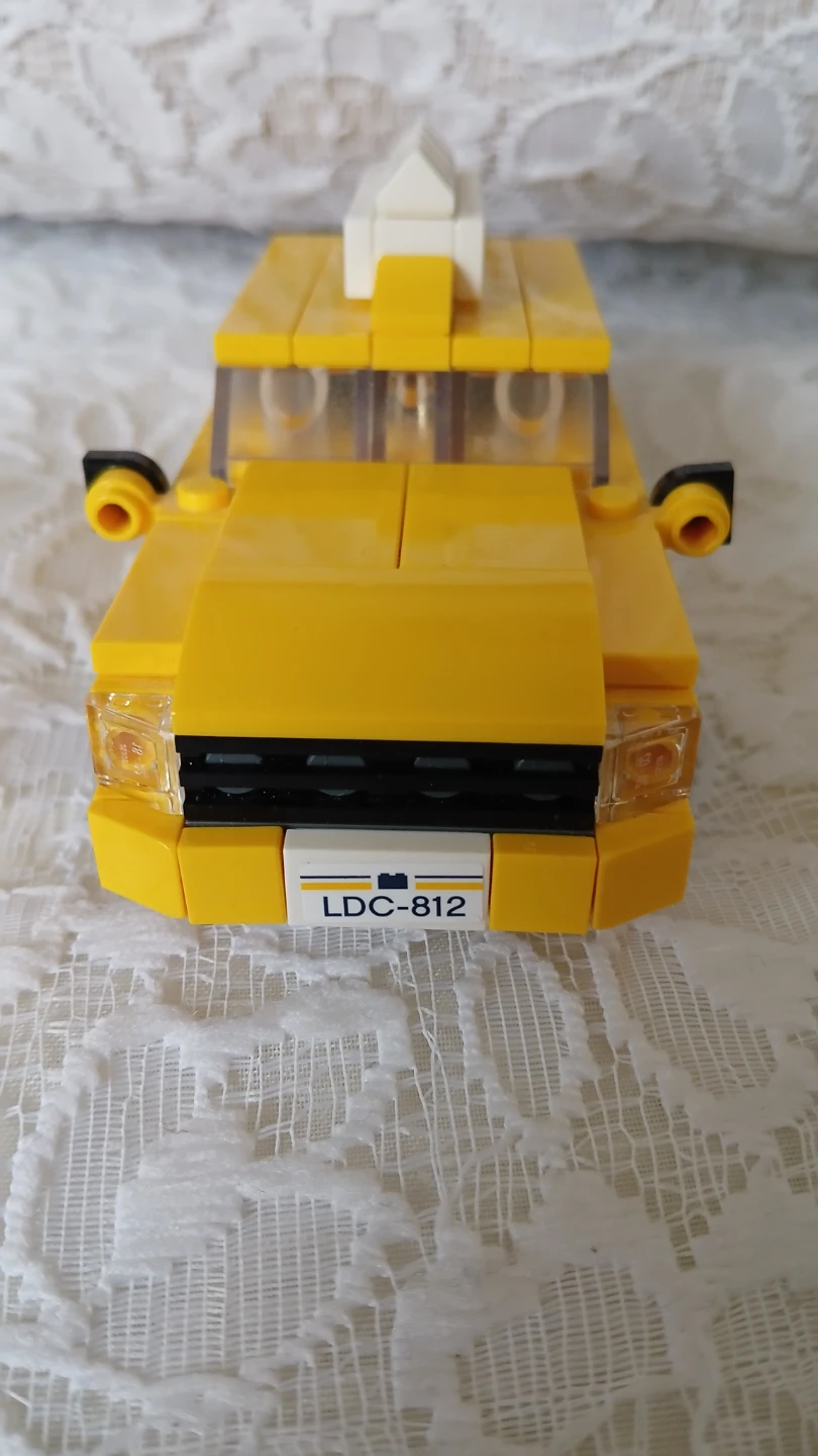 Lego yellow taxi car for $5.00 - photo 4