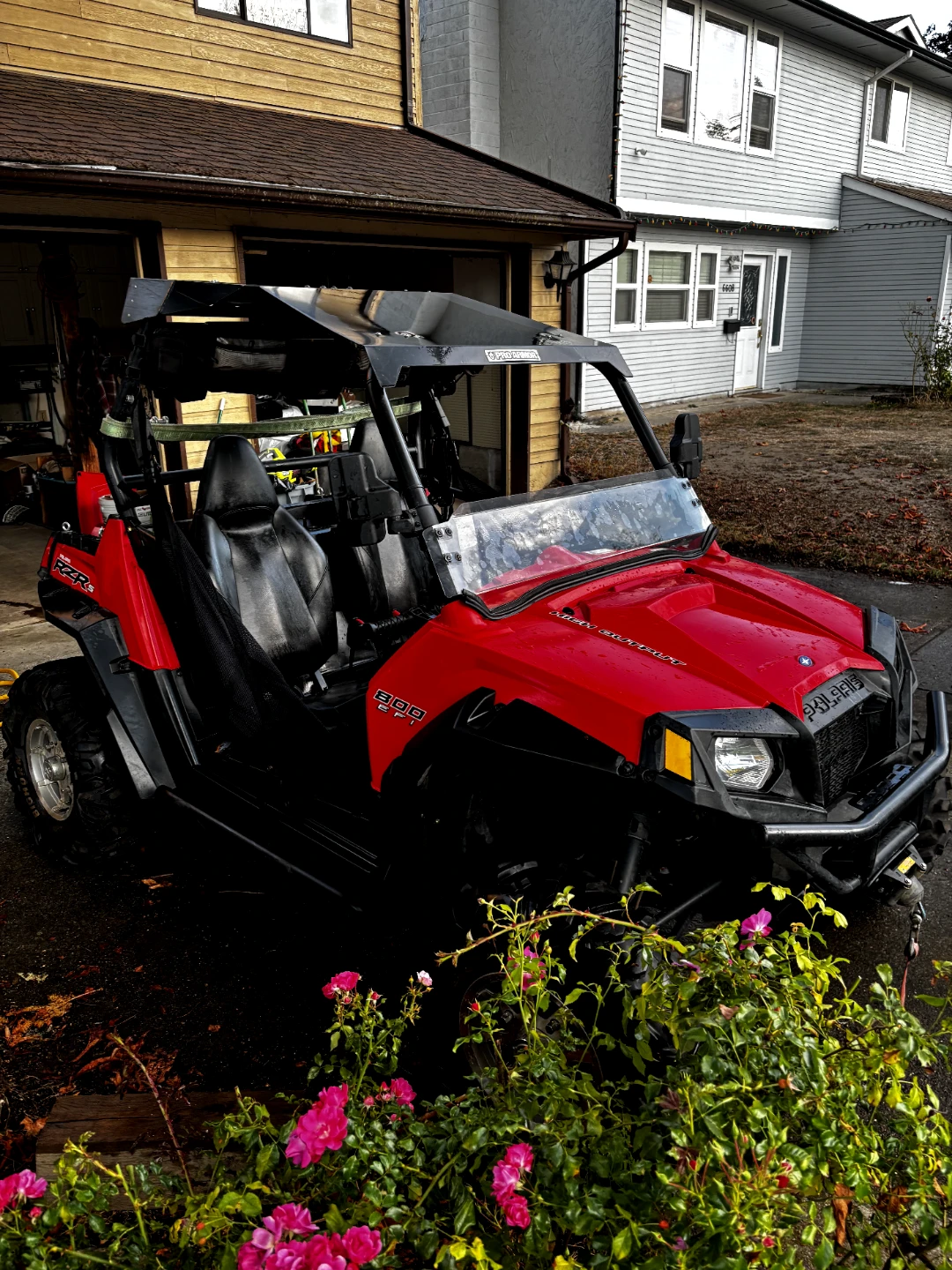 2014 Polaris RZR S 800 in Indy Red - photo 5