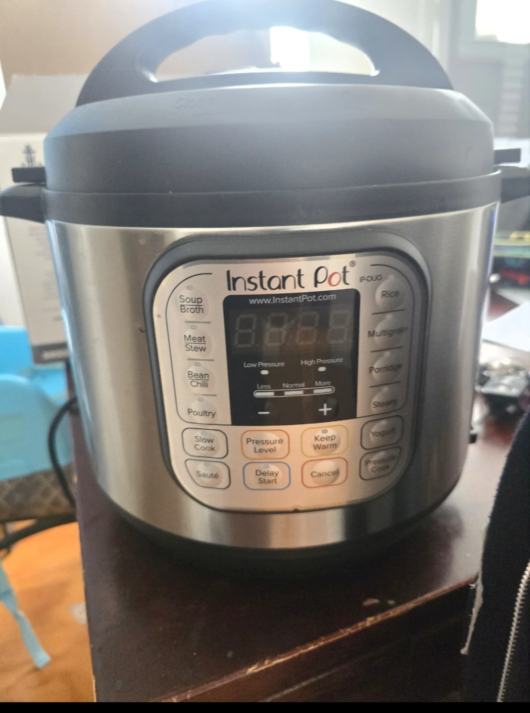 Instant Pot Duo 6 Quart Pressure Cooker - photo 2